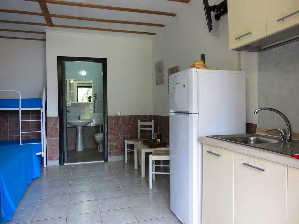 קניאנו ואראנו Villaggio Camping Rancho מראה חיצוני תמונה